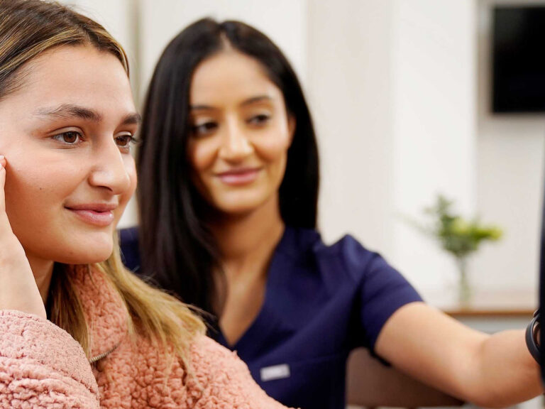 10 Reasons Why We Stand Out as One of the Best Aesthetic Clinics in Dubai illustration